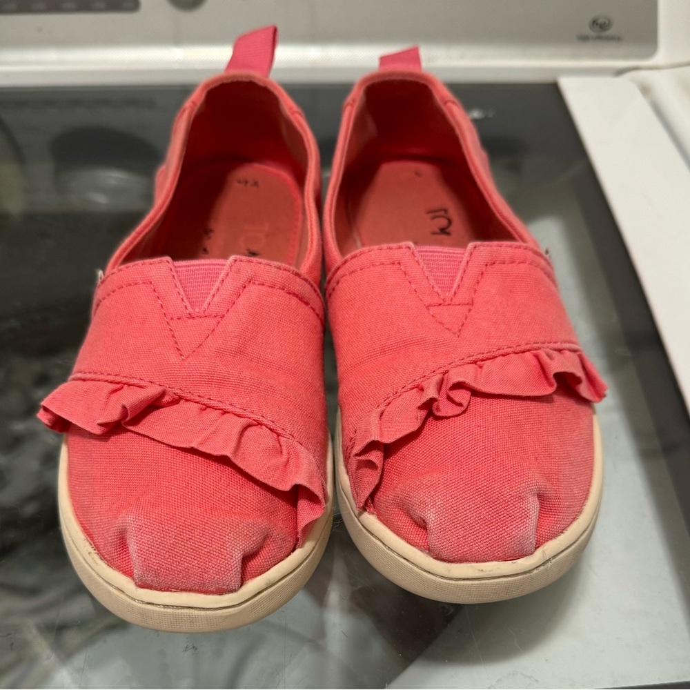 Toms girls coral shoes size 13